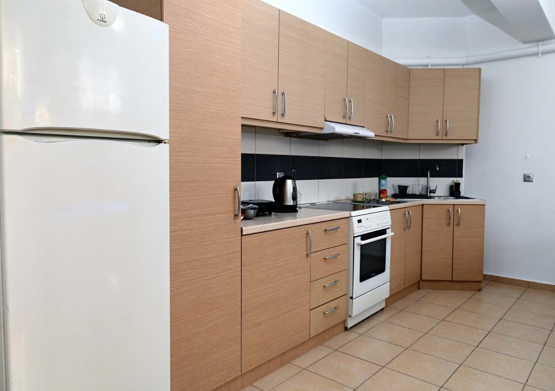 Oasis Lower Ground Floor Apartment Argos Exterior foto